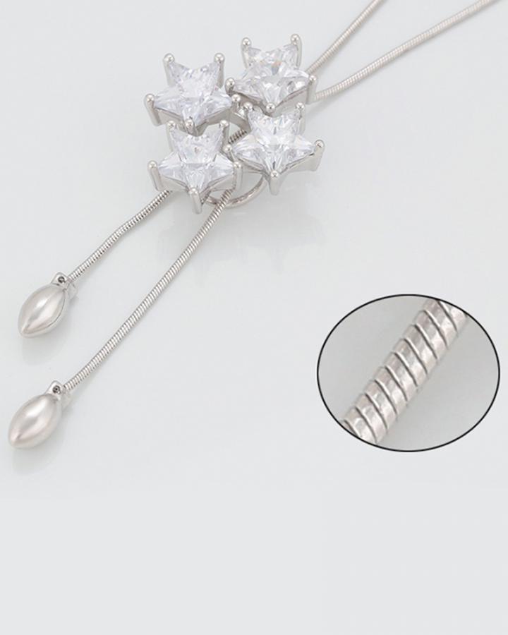 STAR-STRUCK NECKLACE