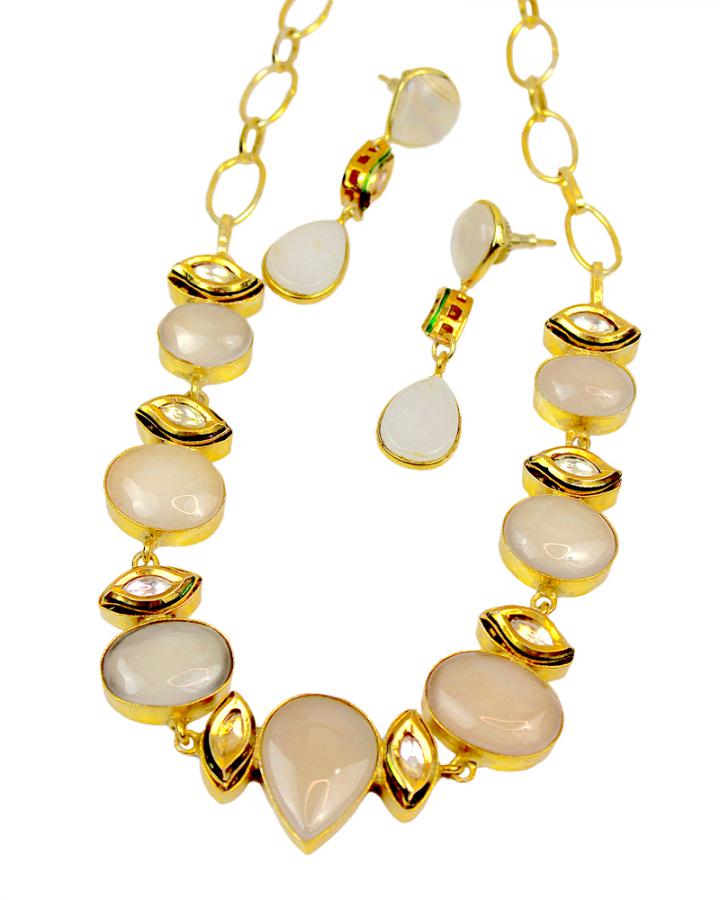 Elizabeth Peach Necklace Set