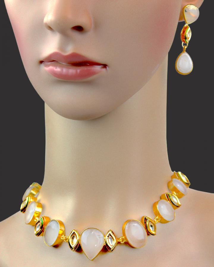 Elizabeth Peach Necklace Set