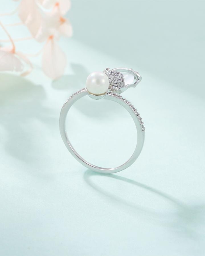 Tulip Pearl Drop Ring