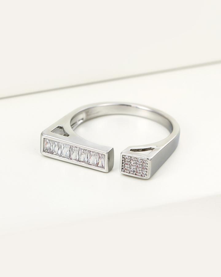 Raven Spark Ring