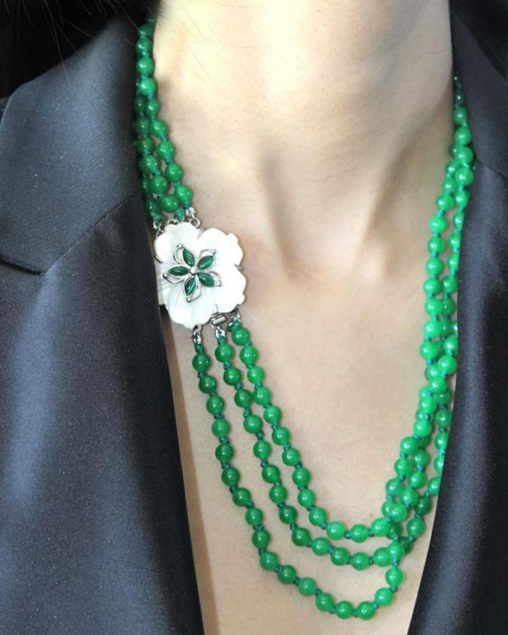Flower Trio Jade necklace